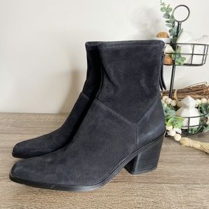 27 EDIT Naturalizer Berkley Suede Block Heel Black Booties Size 7M